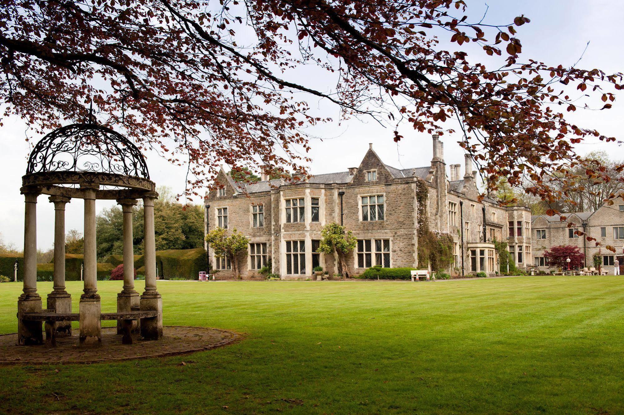 Miskin Manor Hotel Хенсол Екстериор снимка