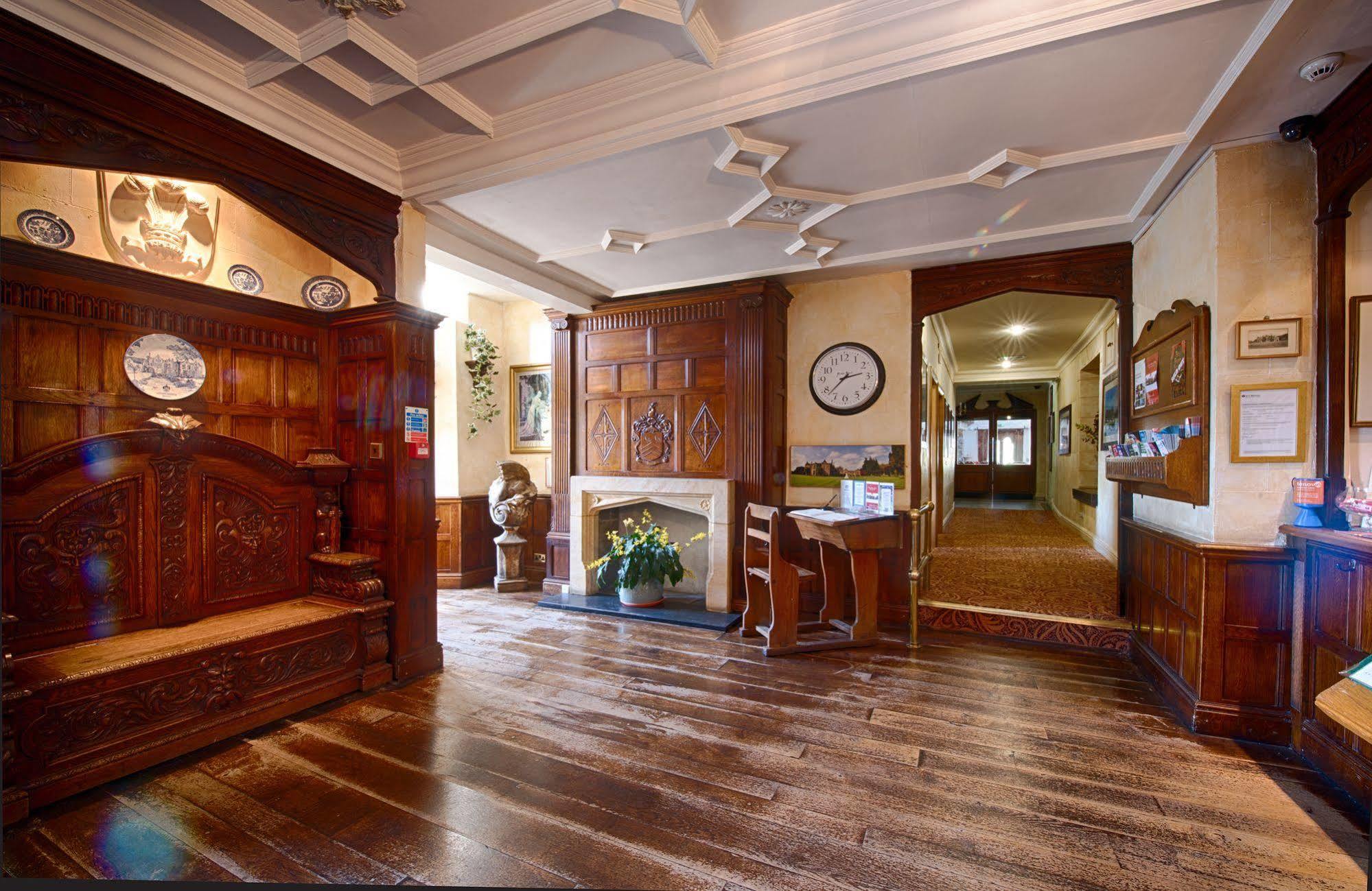 Miskin Manor Hotel Хенсол Екстериор снимка